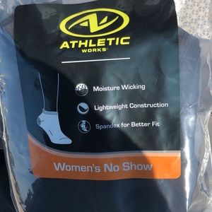 womens low ancle legth sports white socks